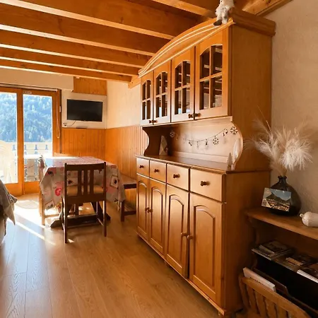 Appartement 6 Pers - Vue Panoramique - Centre Et Pistes A Pied *